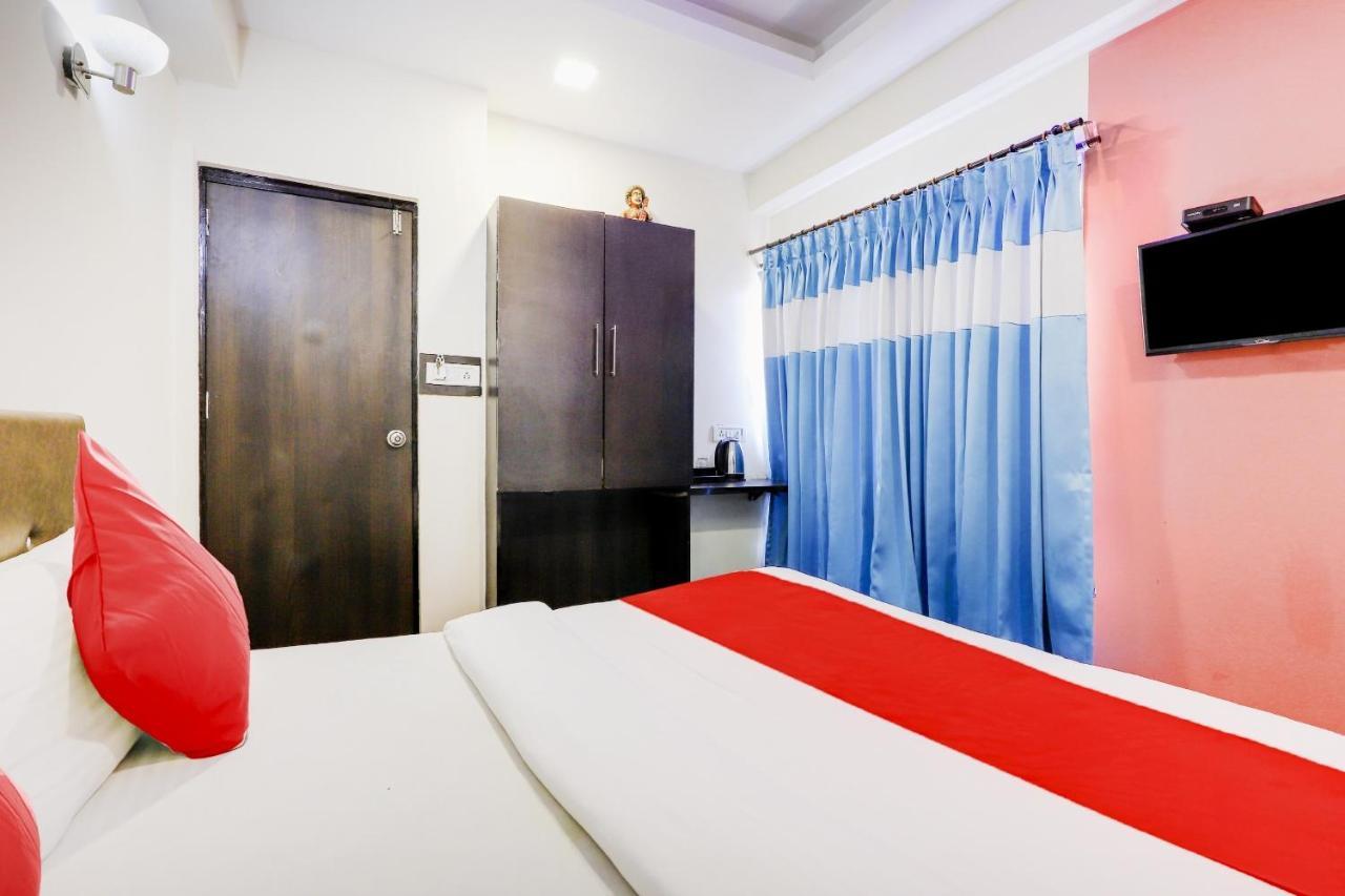 Oyo Hotel Dash Vadodara Eksteriør bilde