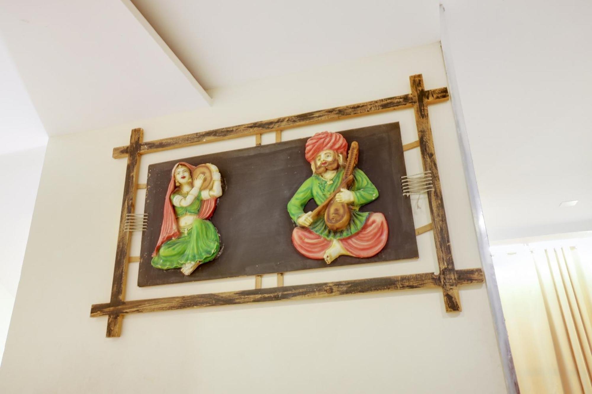 Oyo Hotel Dash Vadodara Eksteriør bilde
